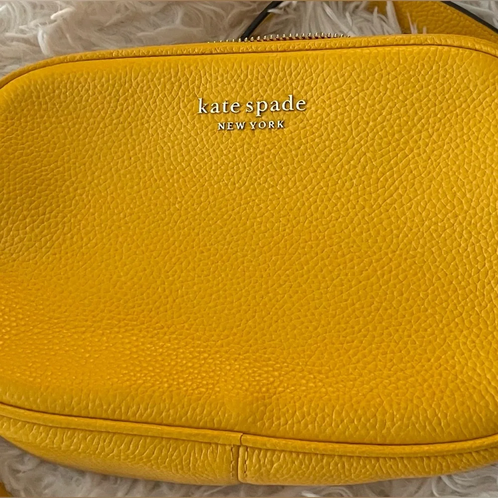 Kate Spade Camera Crossbody - Picture 3 of 16